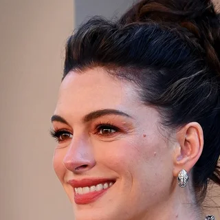 Anne Hathaway